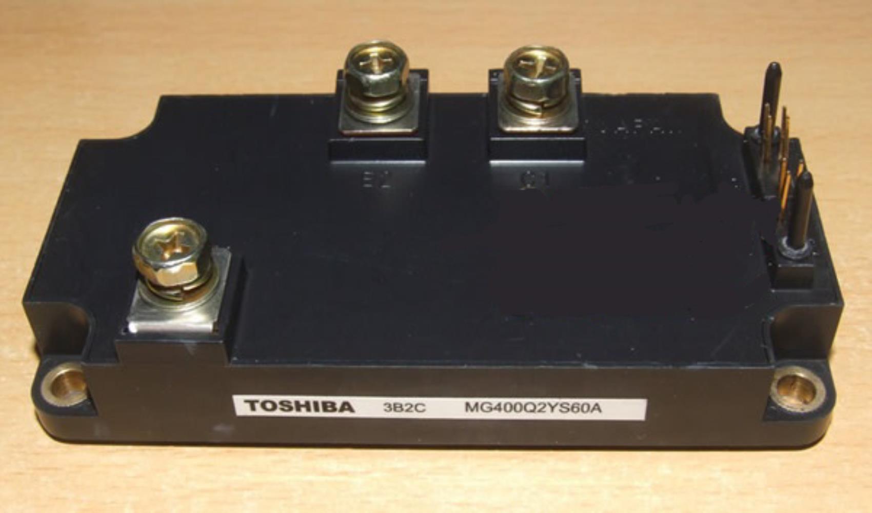 Toshiba MG400Q2YS60A IGBT