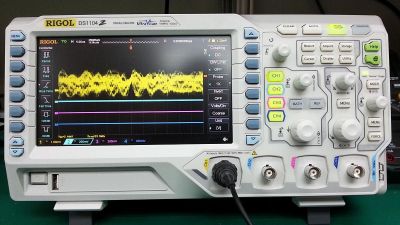 Rigol Osiloskop DS1104Z / 100MHz 4 Kanal 1 GS/s